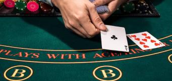 Hvornår skal du ‘hit eller stå’ i Blackjack