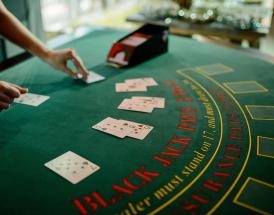 De bedste og værste starthænder i blackjack