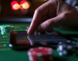 Syv fokuspunkter til at spille online videopoker med succes